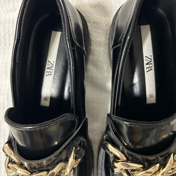 Zara Black Loafers with Gold Chain - Picture 2 of 6